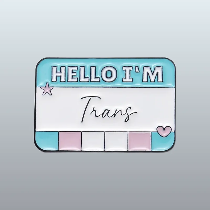 Découvrez nos pins LGBT - Immatriculé #4, un accessoire parfait pour afficher vos couleurs et soutenir la communauté. Commandez maintenant pour exprimer votre fierté !